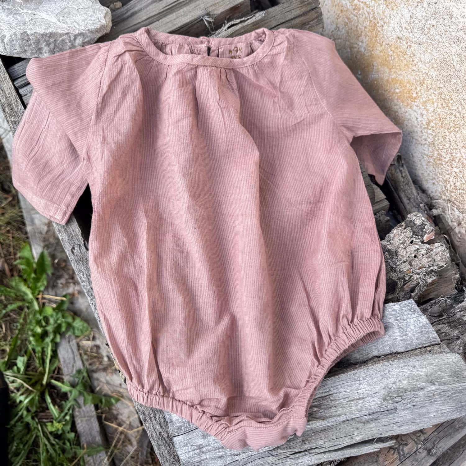 dobby-body-suit-baby-cd-s007-dusty-pink-08.jpg