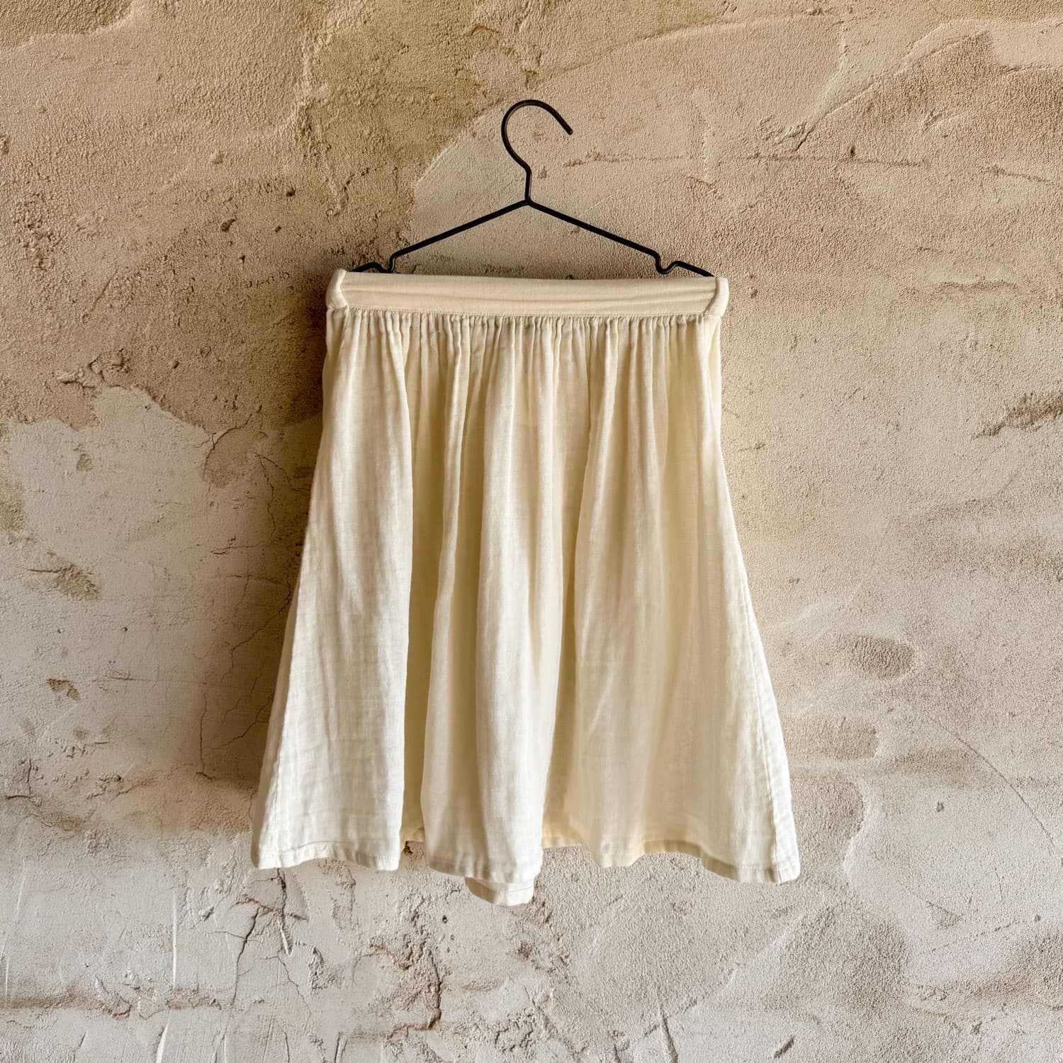 luma-midi-skirt-kids-ds-s000-natural-01_f24b3d1b-12e7-41b1-9226-42ff5dc86911.jpg