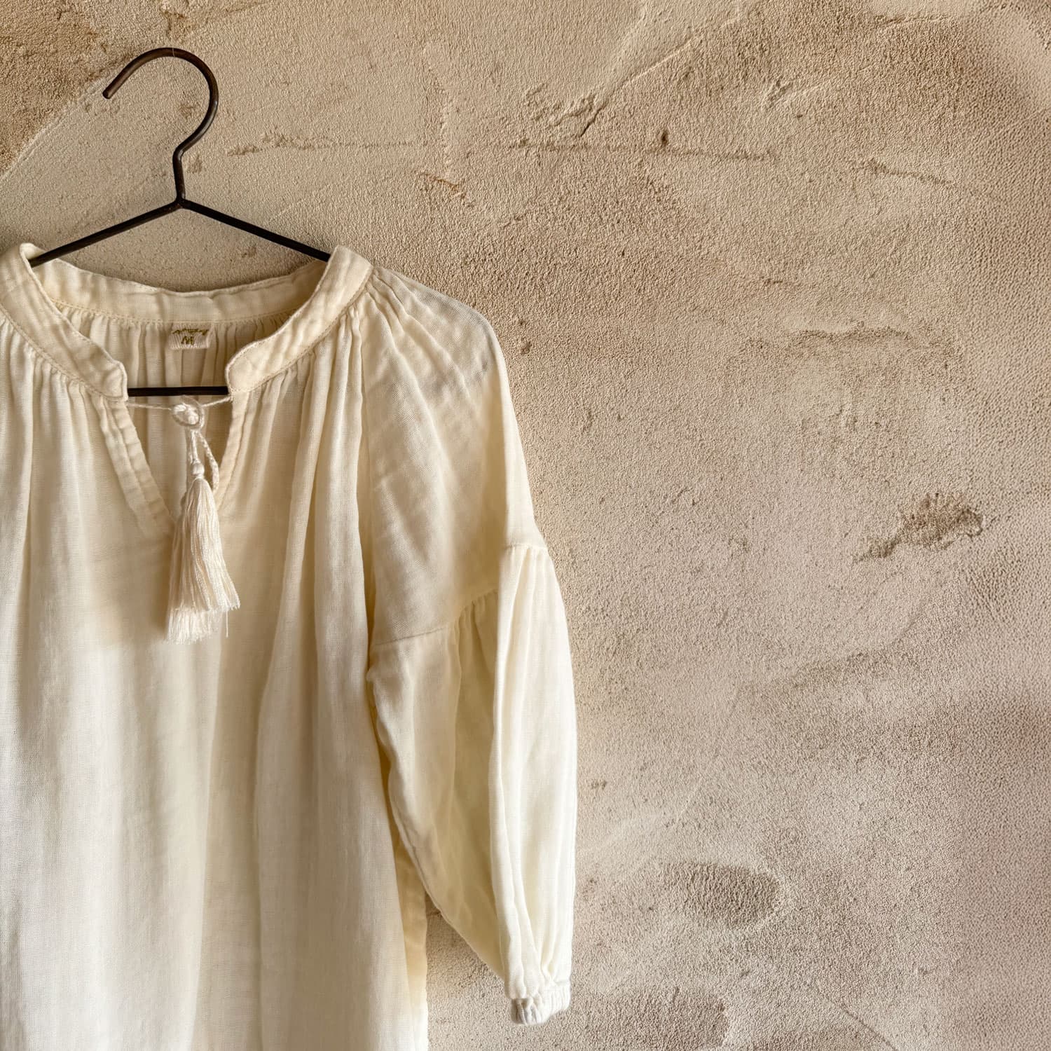 luma-shirt-kids-ds-s000-natural-02.jpg